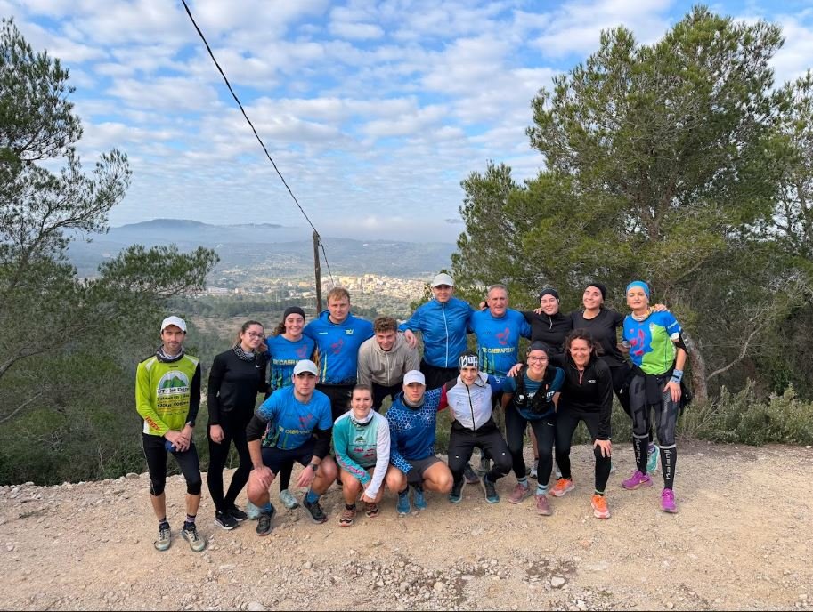 Grup de corredors TR Cabra Feixet en una sortida grupal al Perelló